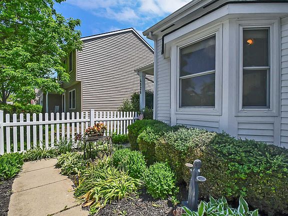 3rd image of 4526 Huckleberry Ct