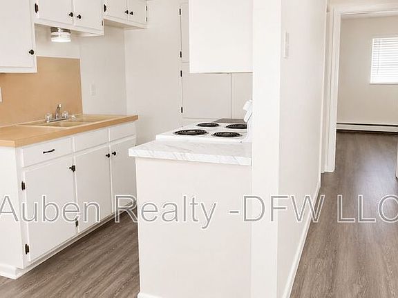 3rd image of 1910 N Alexander St