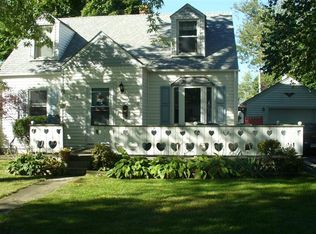 608 W Farragut St, Crown Point, IN 46307