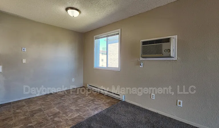 2414 3rd Ave N #7 — Photo 6