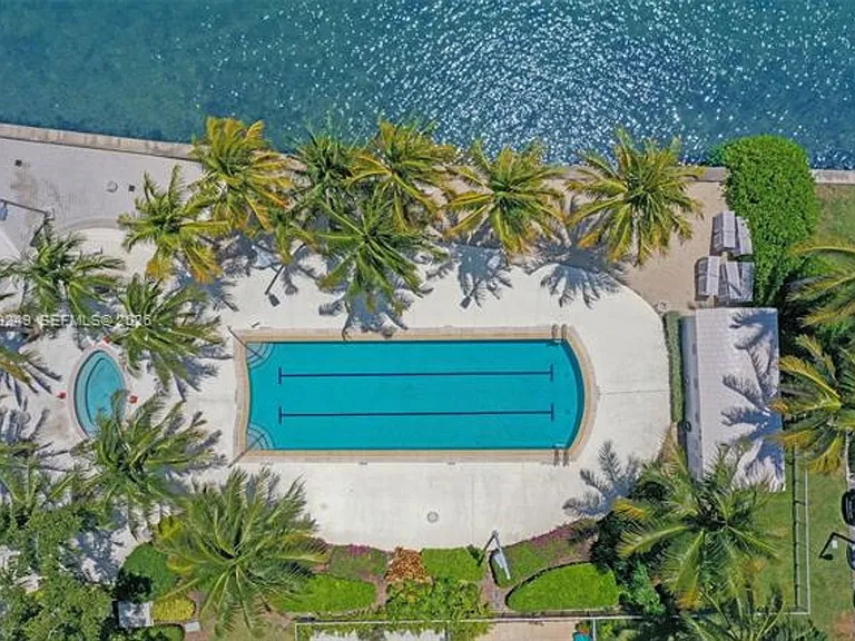 777 NE 62nd St #C508 — Photo 42