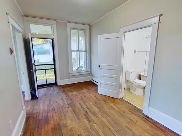 214 Blue Ridge Ave Unit 3, Front Royal, VA 22630