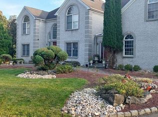 20 Diamond Hill Rd, Marlboro, NJ 07746