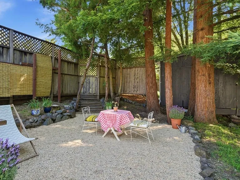 6661 Sir Francis Drake Blvd — Photo 22