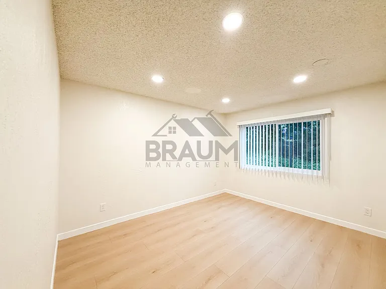4636 LAUREL CANYON, LLC — Photo 22