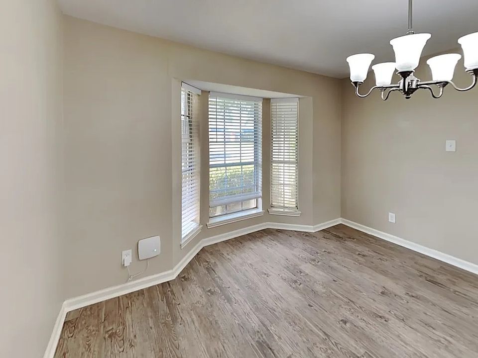 1st image of 22719 Provincial Blvd
