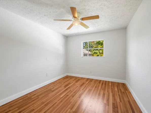 1457 SE Barker Lane, Port St Lucie, FL 34983