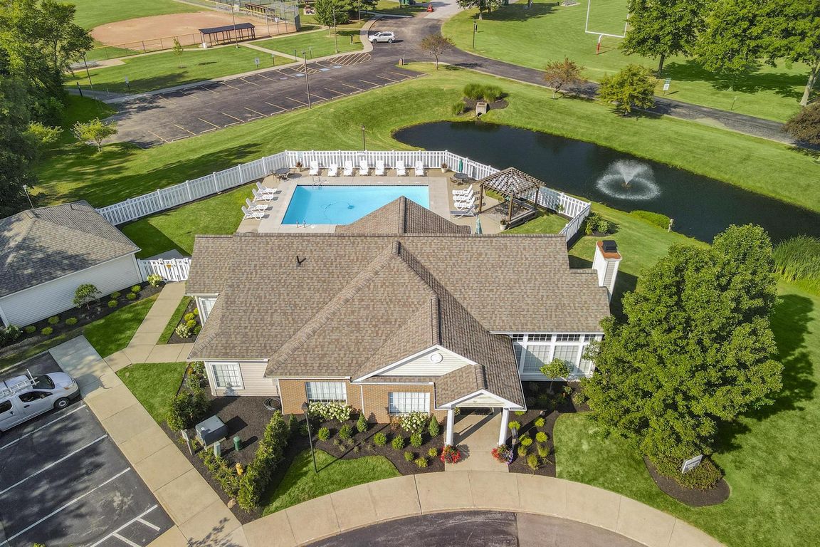 Columbia Woods Apartments Clubhouse and Pool Facility