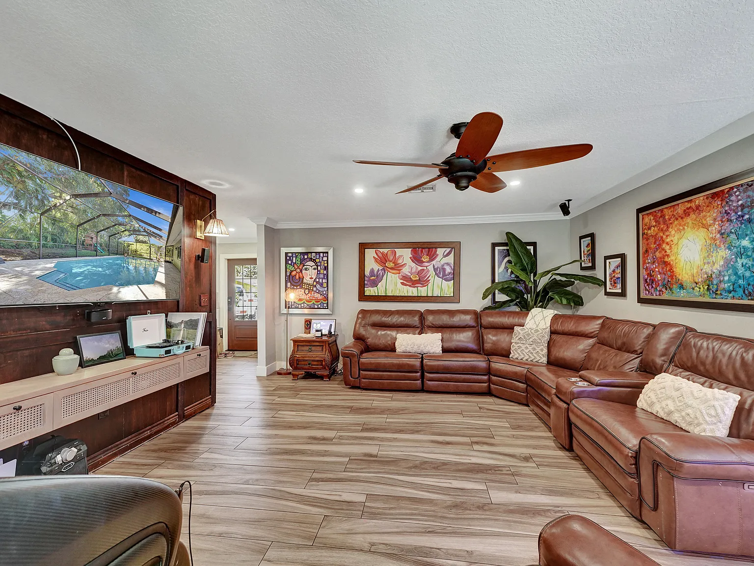 3 bed, 2700 sqft, $5,500 — Photo 3