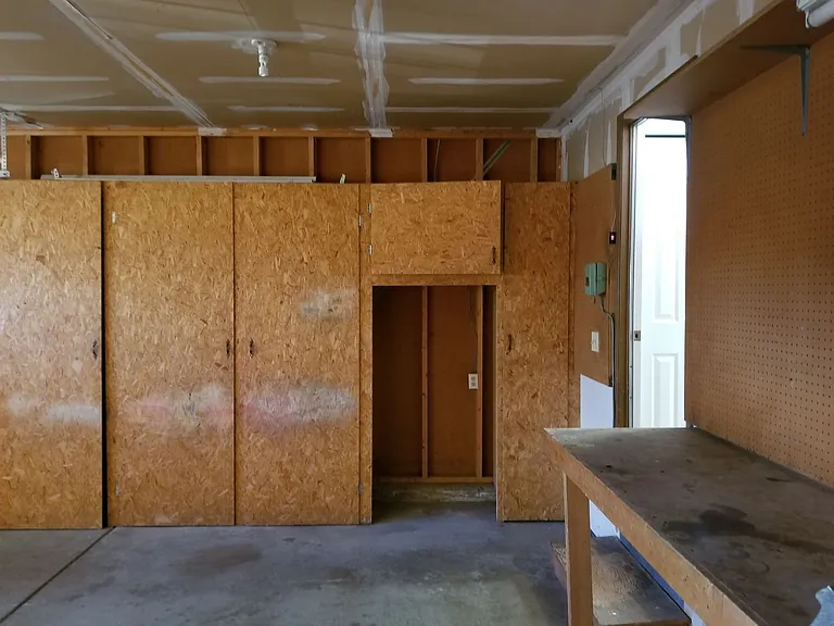2836 Troxell Ave — Photo 24