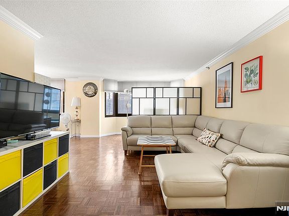 3rd image of 326 Prospect Avenue #8J