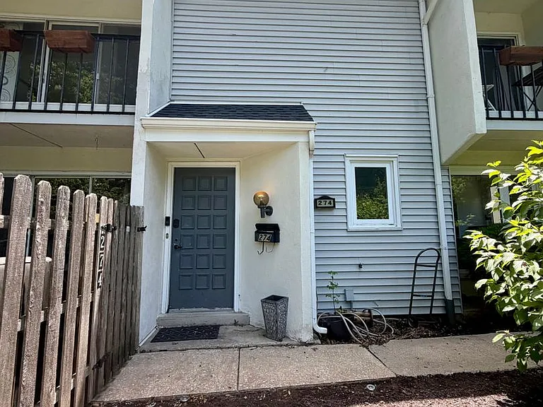 274 W Chelsea Cir — Photo 3