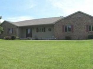 5364 Chizmar Rd, Auburn, IL 62615