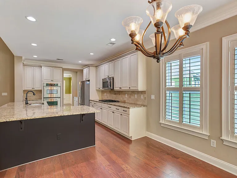 258 Silver Cypress Cir — Photo 13