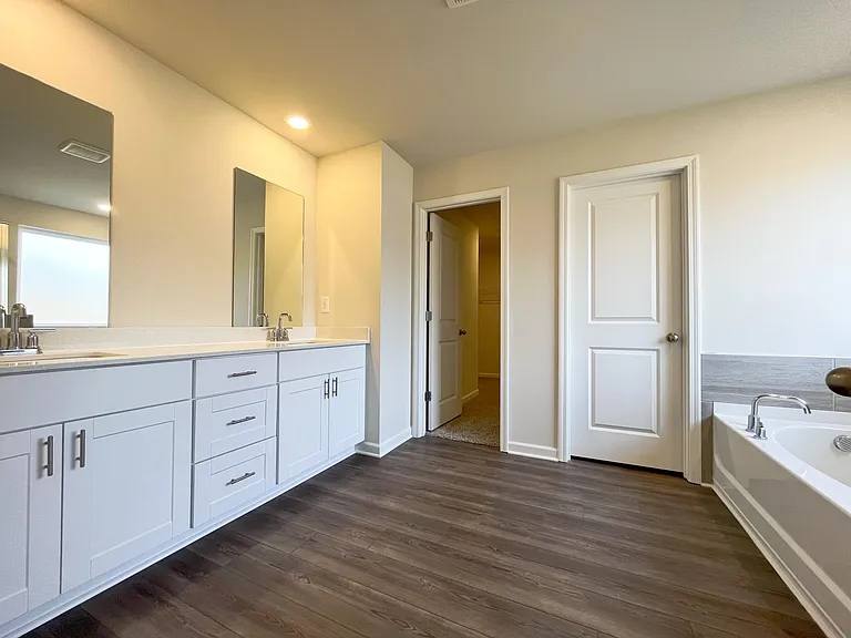 6003 Hickory Creek Ct — Photo 25