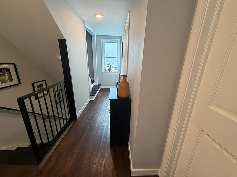 116 S Arch St — Photo 8