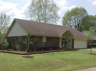 15 Stonehedge Dr, Conway, AR 72034
