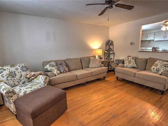 3rd image of 65 Awood Pl