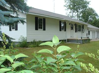 2646 W Moorestown Rd, Lake City, MI 49651