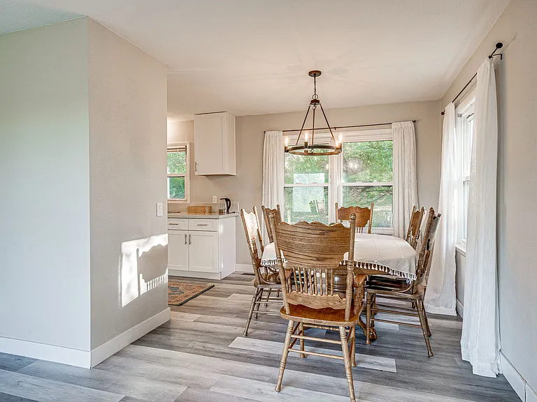 2601 Baugh Rd — Photo 3