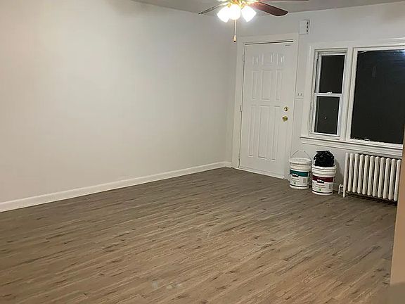 3rd image of 58 Whitcomb St #1