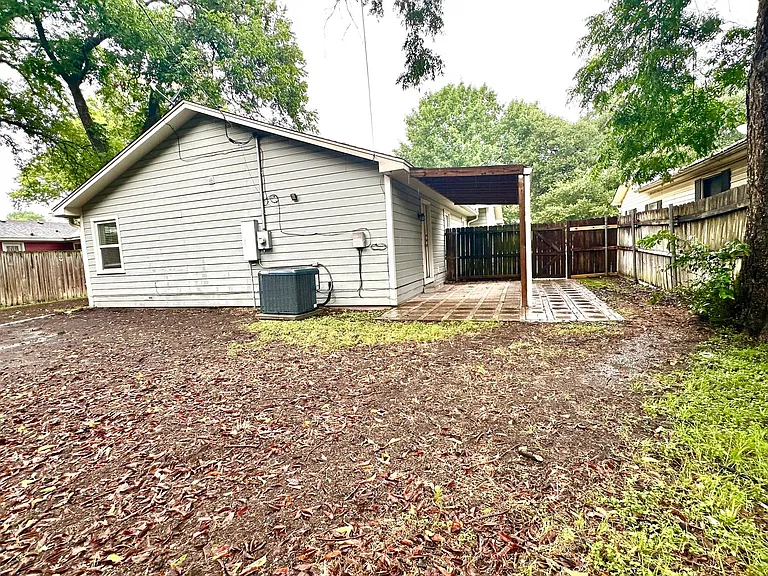 3916 Austin Ave — Photo 23