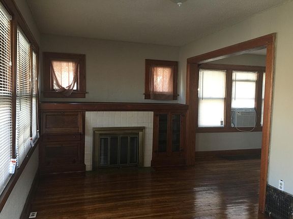 5th image of 1515 E 49th St