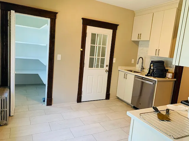 55 Adamson St #1 — Photo 4