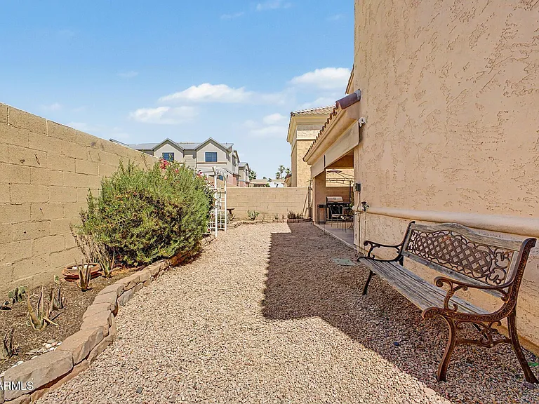 1414 S Jessica Ln — Photo 12