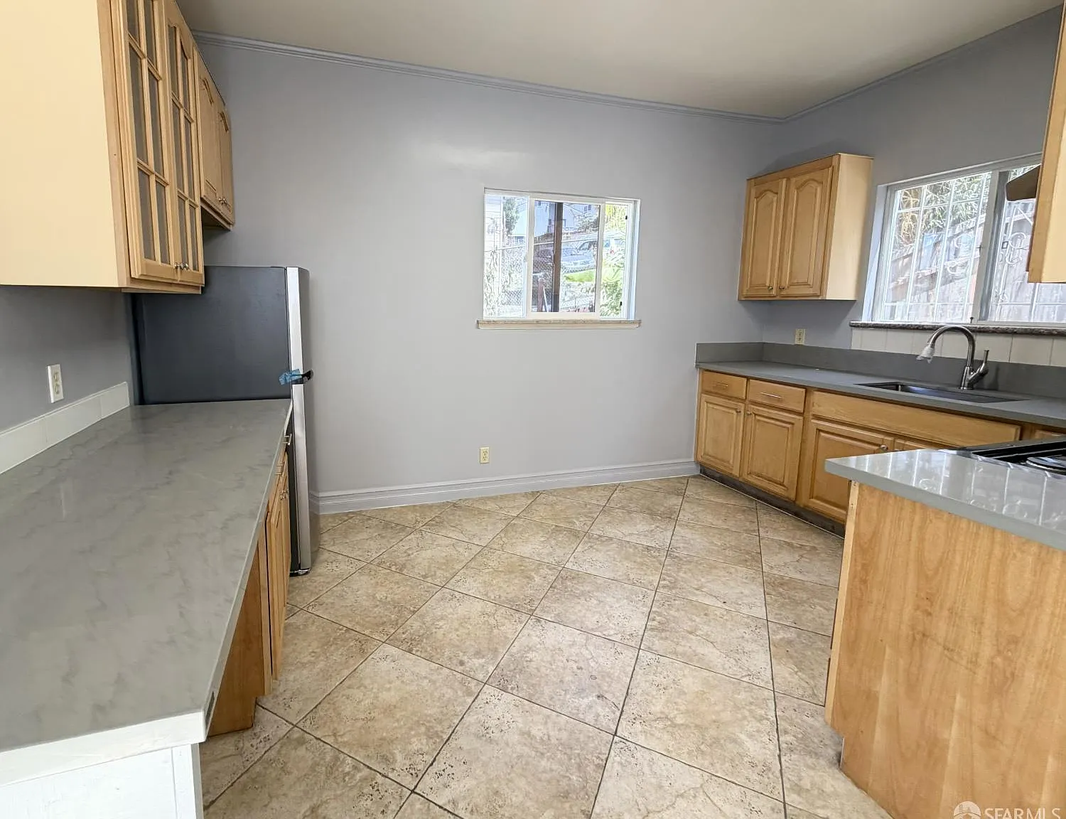 3 bed, 2.0 bath, 1500 sqft, $3,200 — Photo 2