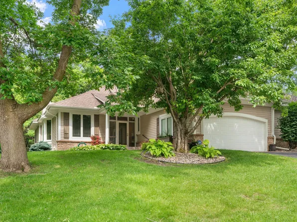 10 Echo Bay Dr, Tonka Bay, MN 55331