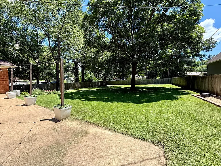 316 Marzee Ann Dr — Photo 23