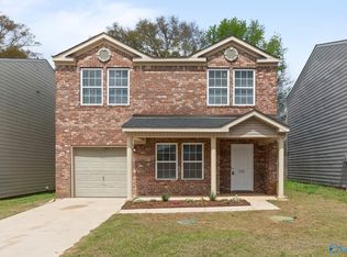 226 Farmington Dr, Harvest, AL 35749
