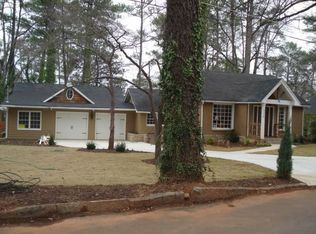 2776 Eastwood Dr, Decatur, GA 30032