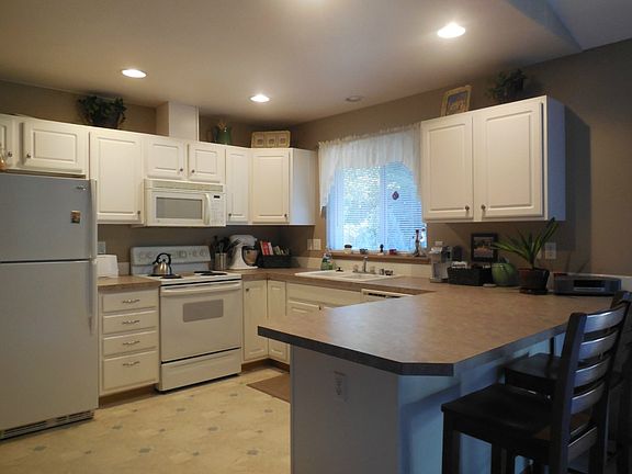 5th image of 2413 156th Street Ct E