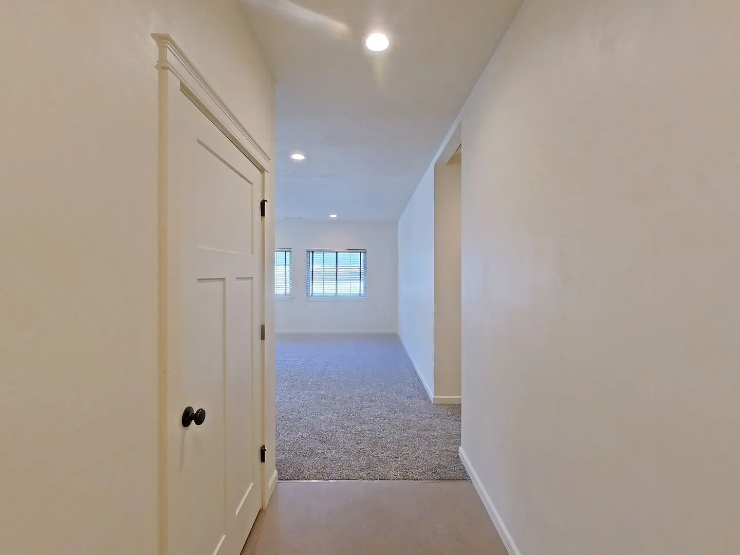 Newer 3 bedroom, 2 bathroom home with 2 car garage — Photo 2