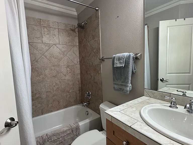 150 S Harrison St #2 — Photo 11