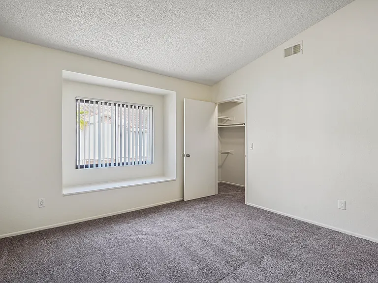 Kimberly Terrace — Photo 40