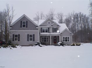 8962 Wyandot Rd, Chesterland, OH 44026