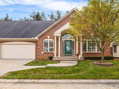 16580 Ventura Cir, Clinton Township, MI, 48038