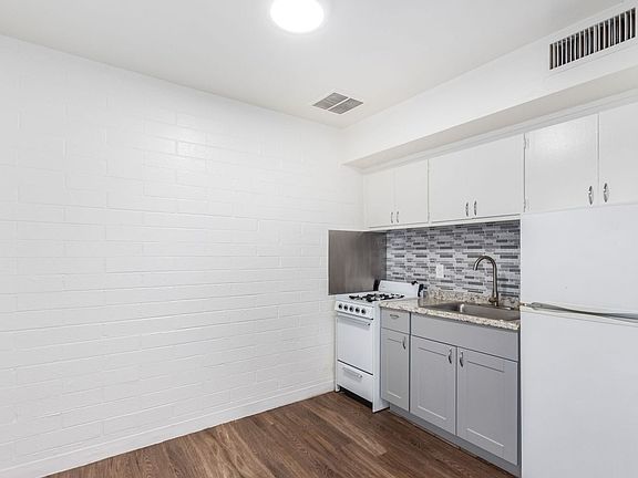 4th image of 815-821 827th St #1