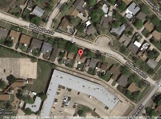 2922 Meadow Park Dr, Garland, TX 75040