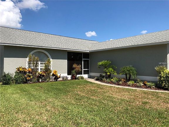 2nd image of 11054 Oakhaven Dr