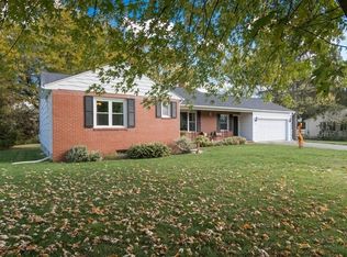 12 Brooklawn Rd, Wilbraham, MA 01095