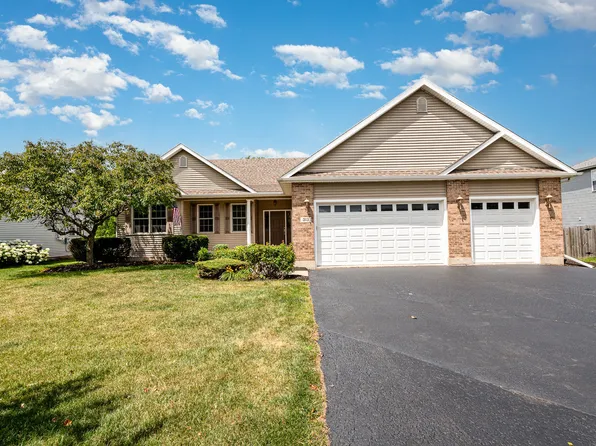 313 W Burlington Dr, Maple Park, IL 60151