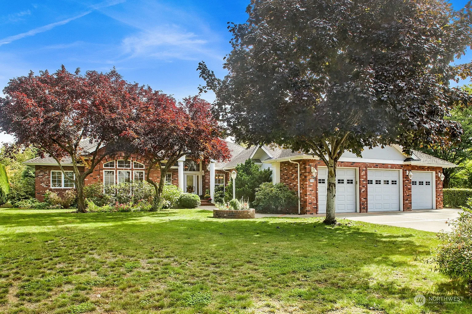 560 E Maberry Drive photo 1