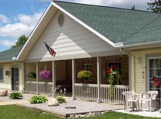202 N Park Ave, Elsie, MI