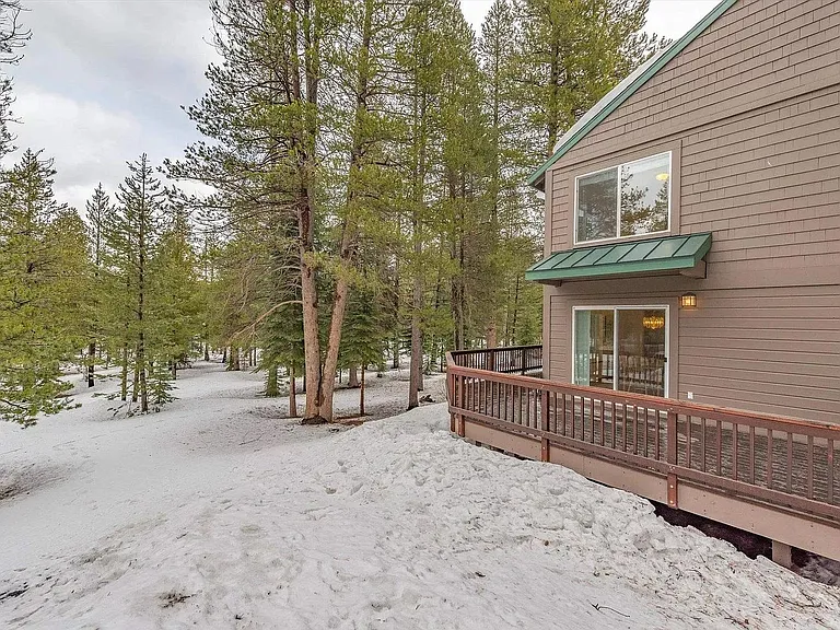 11355 Northwoods Blvd — Photo 2
