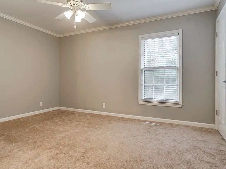 2306 Sharondale Dr — Photo 24