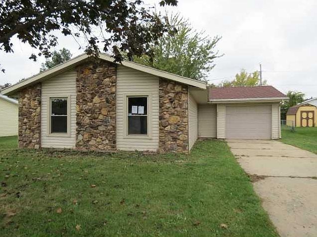 1st image of 309 N Manngrove Ln